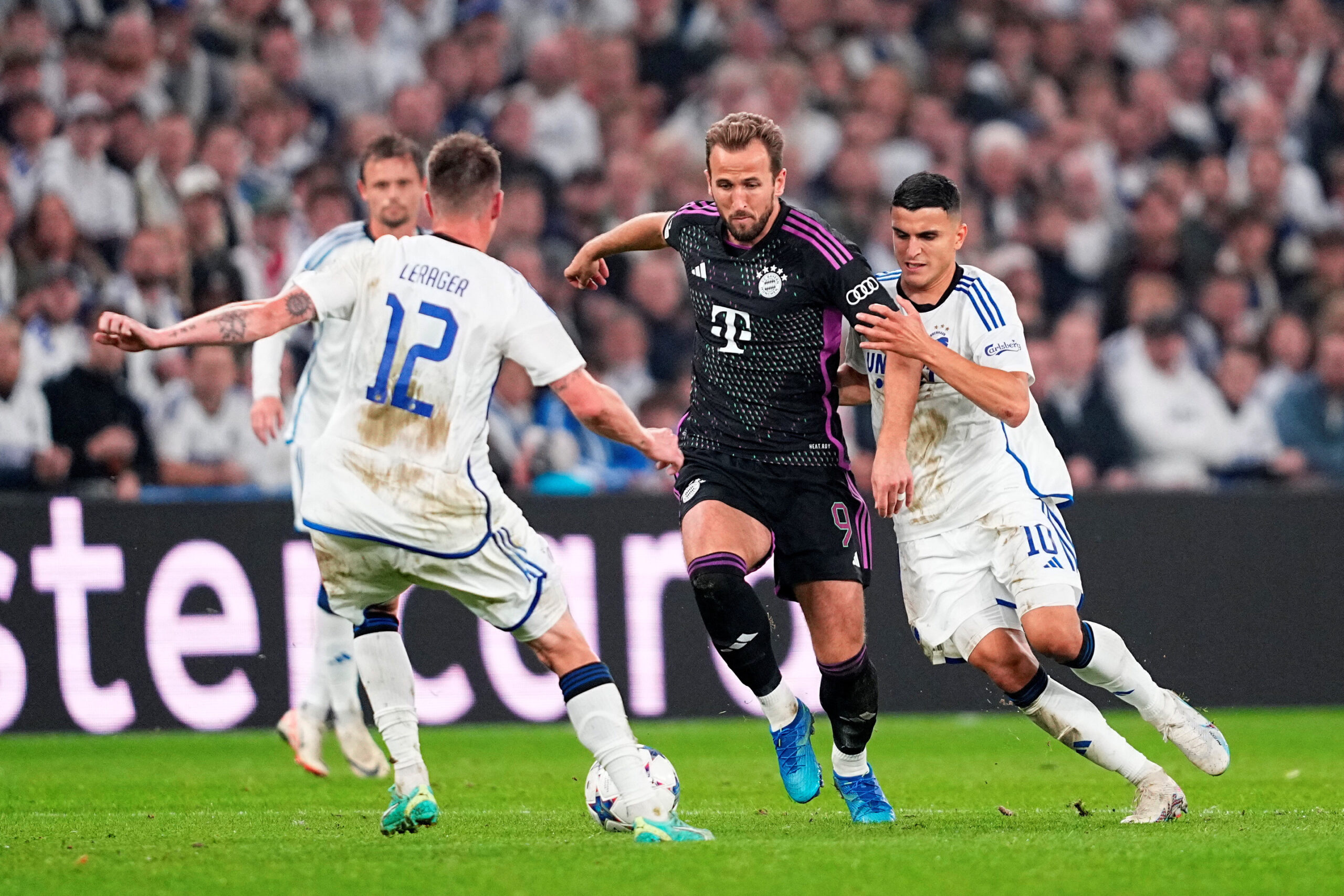 Bayern Munchen vs FC Copenhagen (03:00 – 30/11) | Xem lại trận đấu