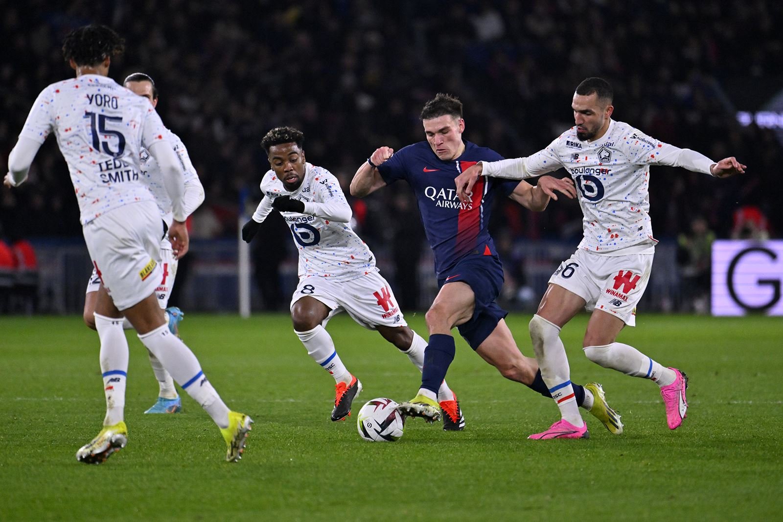 PSG vs Lille (03:00 – 11/02) | Xem lại trận đấu