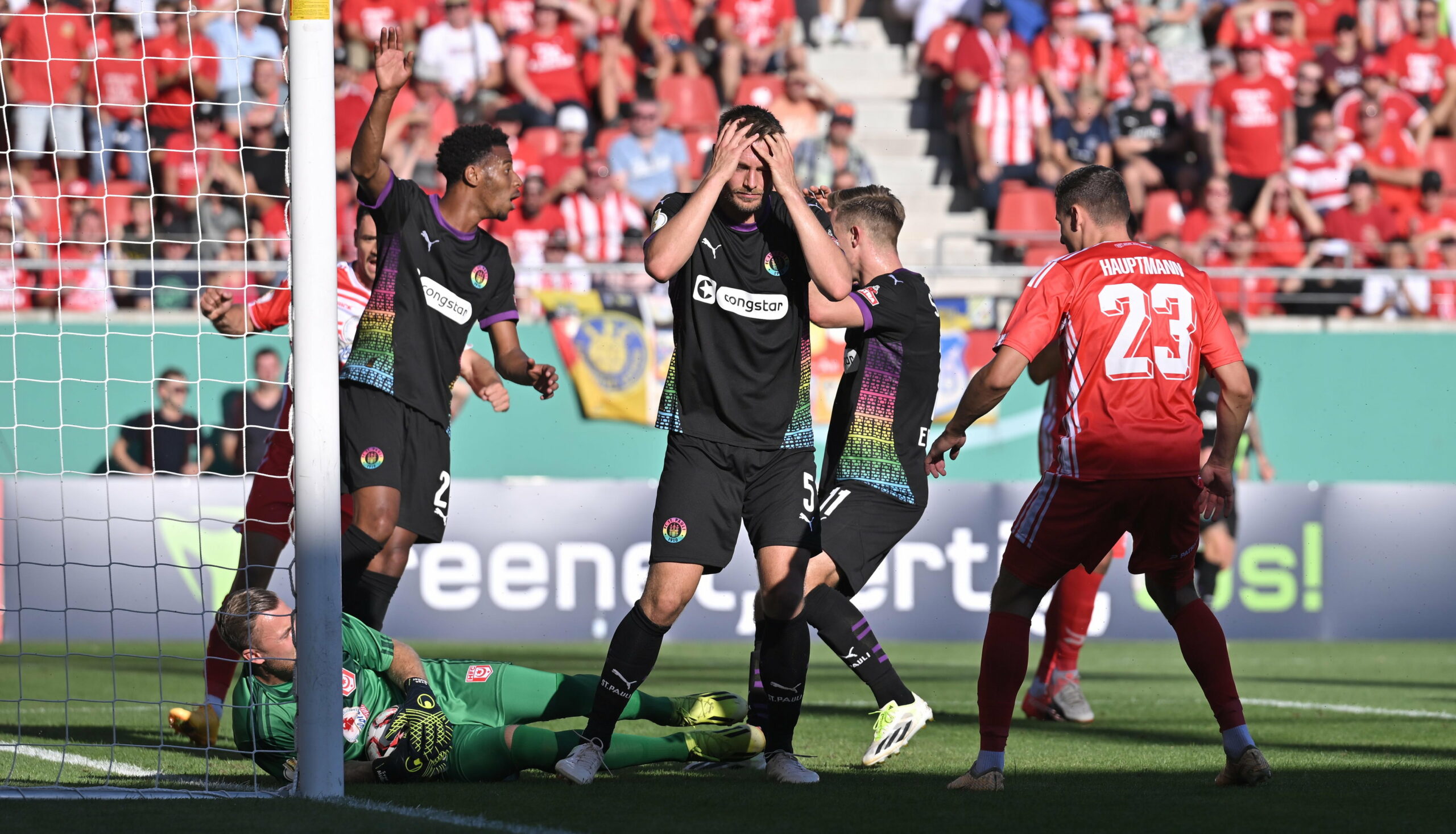 Hallescher FC vs St. Pauli (23:00 – 16/08) | Xem lại trận đấu
