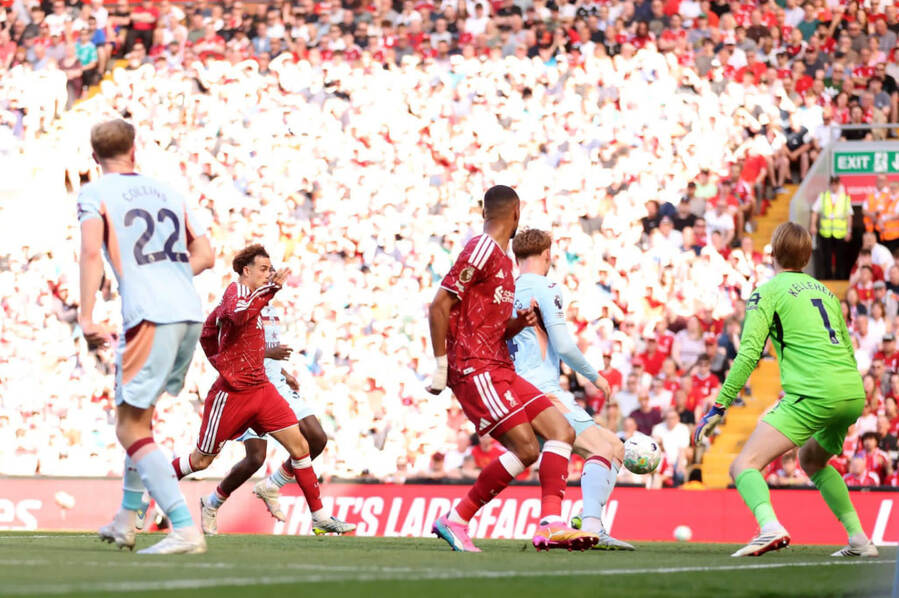 Liverpool vs Brentford (22:00 – 24/05)
