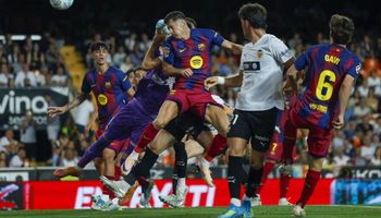 Valencia CF vs Barcelona (02:00 – 24/05) | Xem lại trận đấu